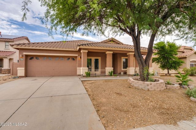 7519 N Bradstreet Drive, Tucson, AZ 85743