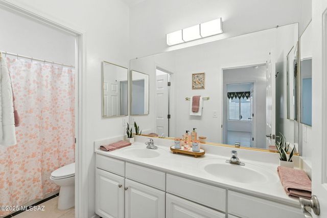 7519 N Bradstreet Drive, Tucson, AZ 85743