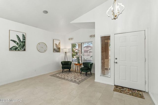 7519 N Bradstreet Drive, Tucson, AZ 85743