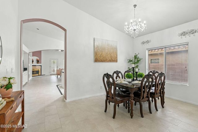 7519 N Bradstreet Drive, Tucson, AZ 85743