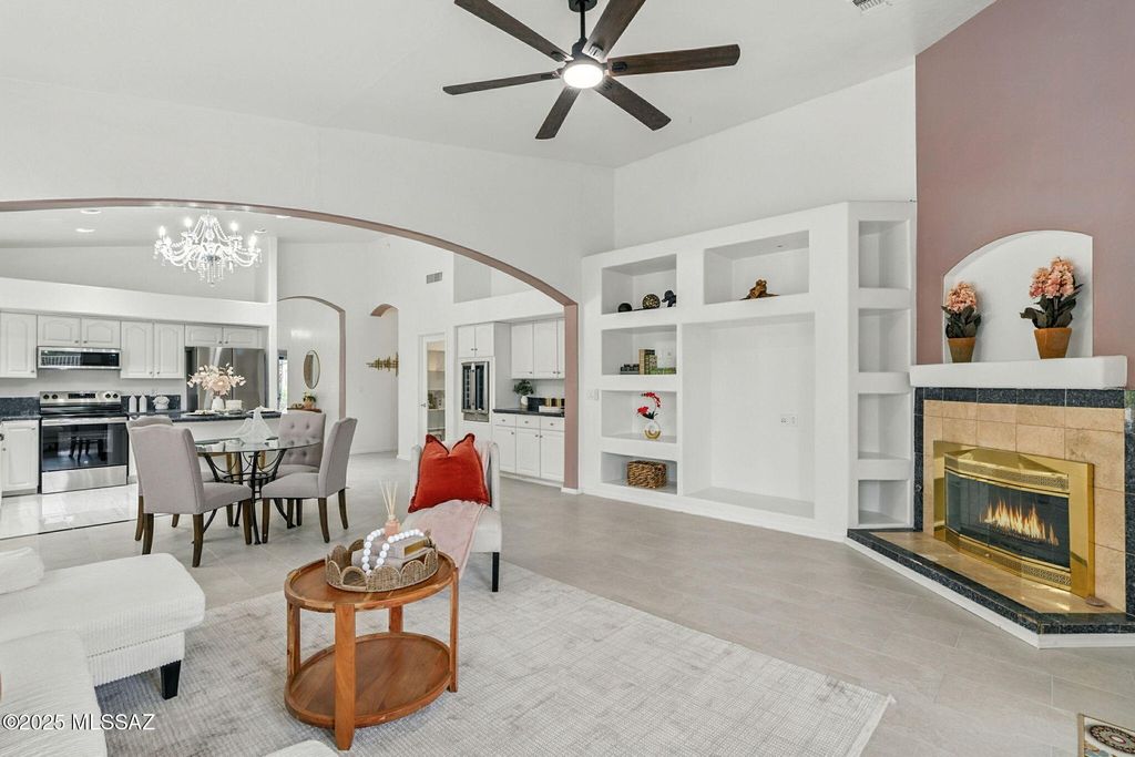 7519 N Bradstreet Drive, Tucson, AZ 85743