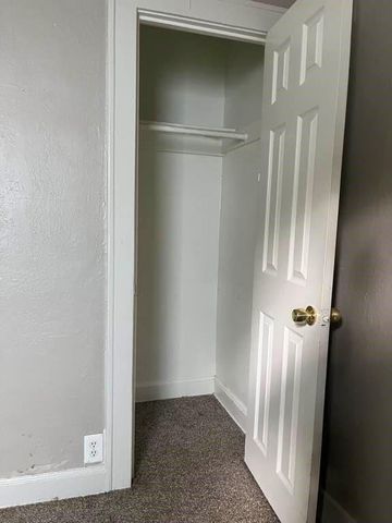 6914 Brooklyn Avenue, Kansas City, MO 64132