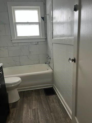 6914 Brooklyn Avenue, Kansas City, MO 64132