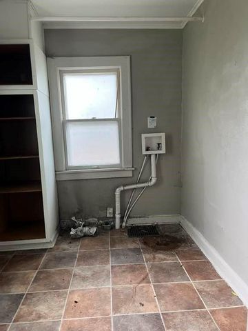 6914 Brooklyn Avenue, Kansas City, MO 64132