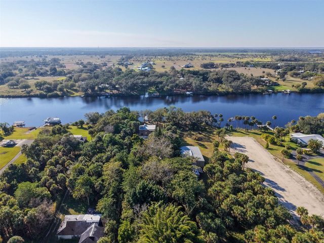4359 CR 78, Labelle, FL 33935