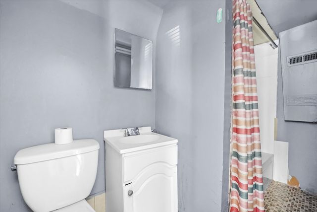 2118 N Bingham Street, Chicago, IL 60647