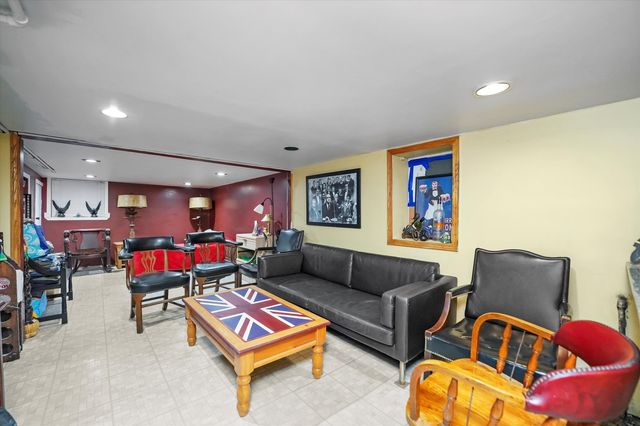 2118 N Bingham Street, Chicago, IL 60647