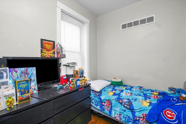 2118 N Bingham Street, Chicago, IL 60647