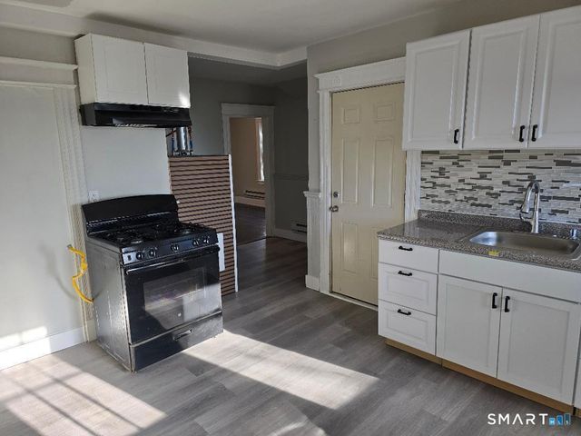 268 Pine Street 3, Waterbury, CT 06710