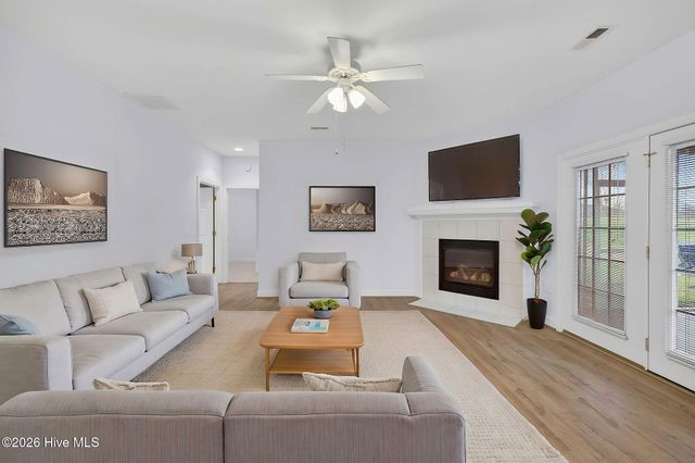 1212 Birkdale Drive, Winnabow, NC 28479