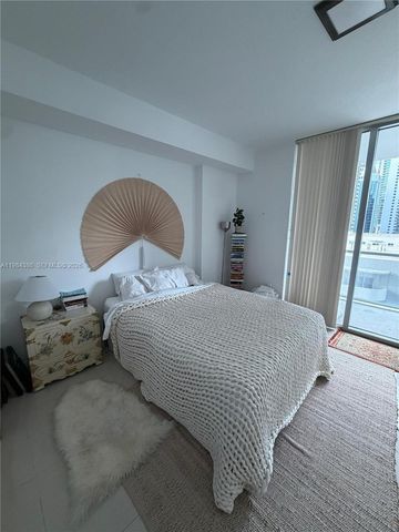 1111 SW 1st Ave 1821-N, Miami, FL 33130