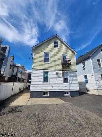 668 Clarkson Ave 4, Elizabeth City, NJ 07202