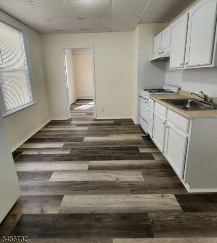 668 Clarkson Ave 4, Elizabeth City, NJ 07202