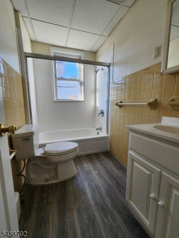 668 Clarkson Ave 4, Elizabeth City, NJ 07202