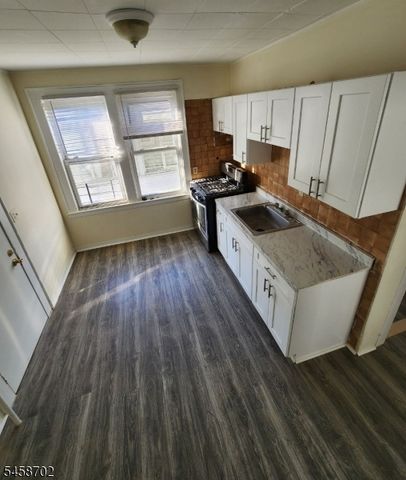 668 Clarkson Ave 4, Elizabeth City, NJ 07202