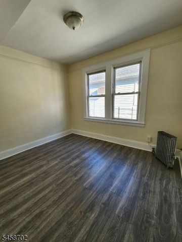 668 Clarkson Ave 4, Elizabeth City, NJ 07202