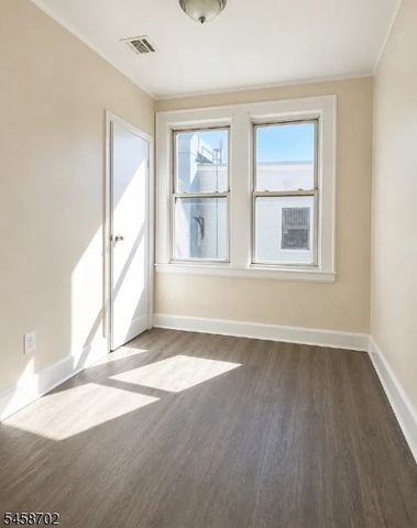 668 Clarkson Ave 4, Elizabeth City, NJ 07202