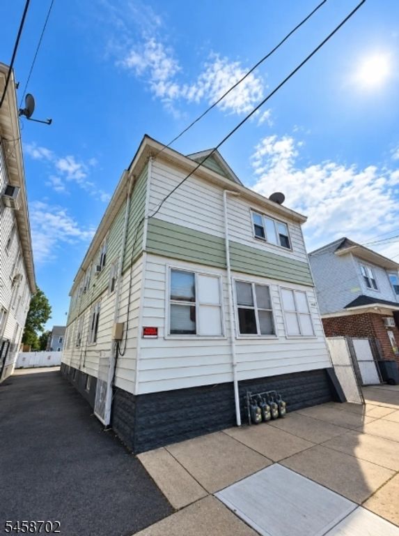668 Clarkson Ave 4, Elizabeth City, NJ 07202