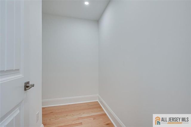 31 Riva Avenue, Milltown, NJ 08850