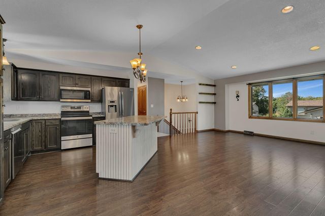 1214 7th Avenue N, Sauk Rapids, MN 56379