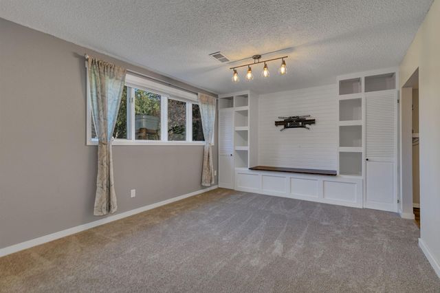 1214 7th Avenue N, Sauk Rapids, MN 56379