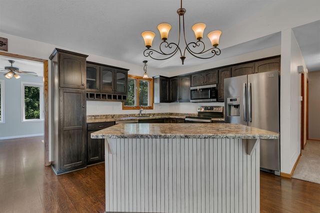 1214 7th Avenue N, Sauk Rapids, MN 56379