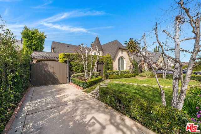 1217 S Genesee Avenue, Los Angeles, CA 90019