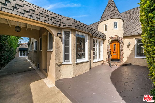 1217 S Genesee Avenue, Los Angeles, CA 90019