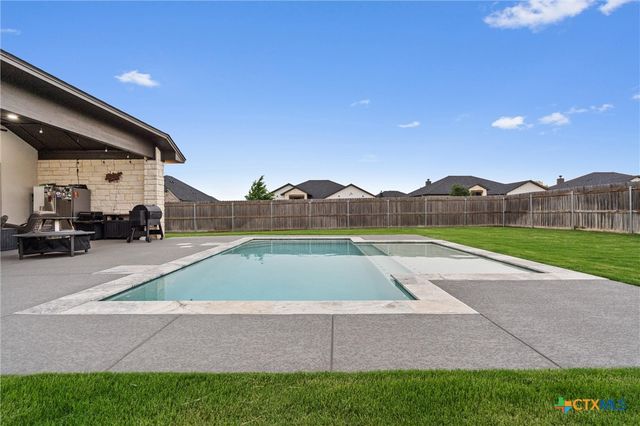 2716 Prairie Chapel Court, Temple, TX 76502