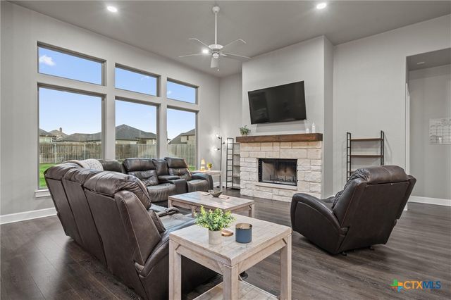 2716 Prairie Chapel Court, Temple, TX 76502