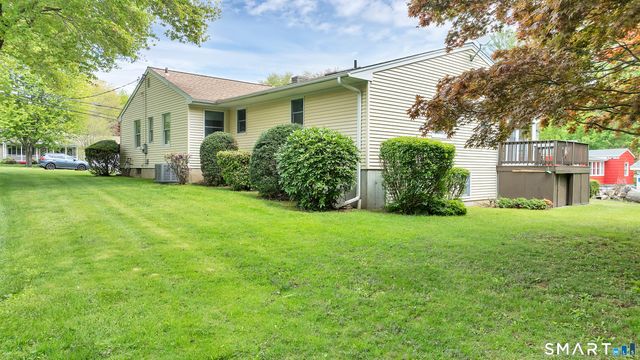240 Cedarhurst Lane, Milford, CT 06461