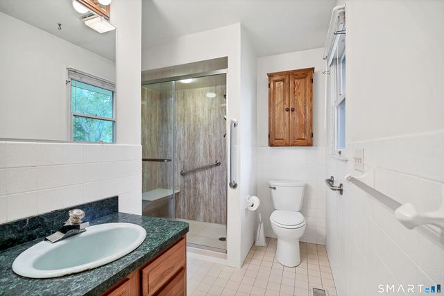 240 Cedarhurst Lane, Milford, CT 06461