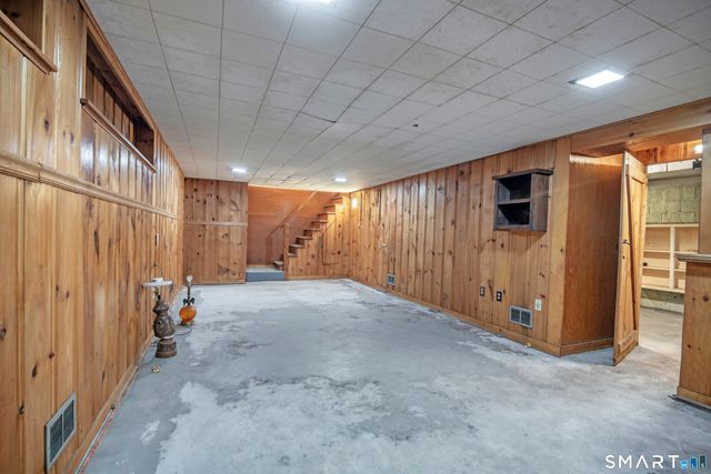 240 Cedarhurst Lane, Milford, CT 06461