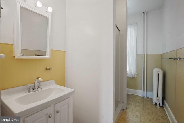 1033 NEWTON ST NE, Washington, DC 20017