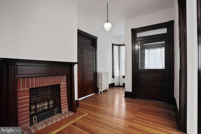 1033 NEWTON ST NE, Washington, DC 20017