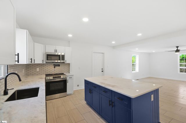 321 S High Street, Spartanburg, SC 29307