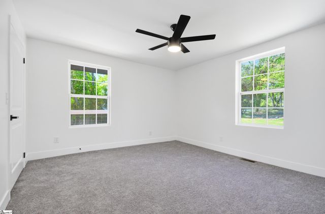 321 S High Street, Spartanburg, SC 29307