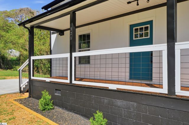 321 S High Street, Spartanburg, SC 29307