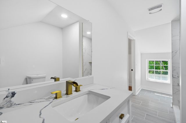 321 S High Street, Spartanburg, SC 29307