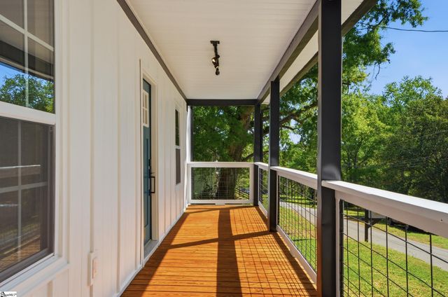 321 S High Street, Spartanburg, SC 29307