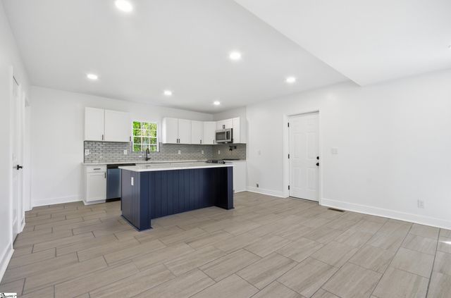 321 S High Street, Spartanburg, SC 29307