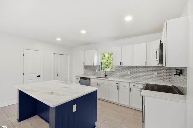 321 S High Street, Spartanburg, SC 29307