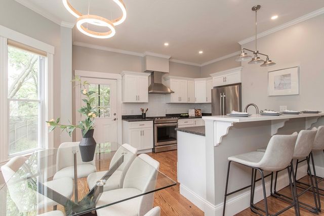 40 Harvard Street 1, Somerville, MA 02143