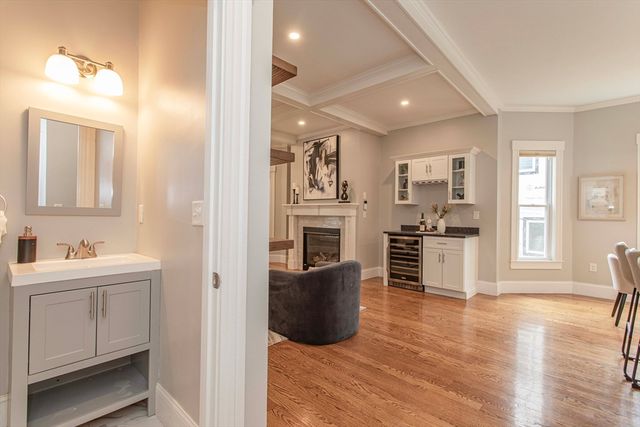 40 Harvard Street 1, Somerville, MA 02143