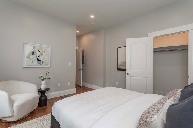 40 Harvard Street 1, Somerville, MA 02143