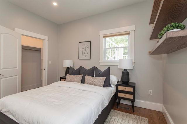 40 Harvard Street 1, Somerville, MA 02143