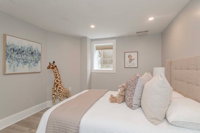 40 Harvard Street 1, Somerville, MA 02143