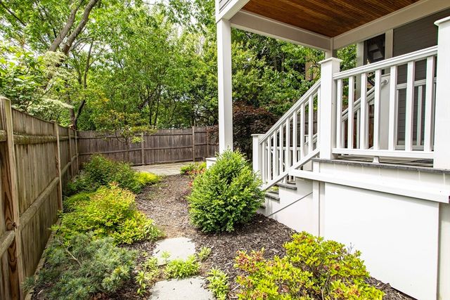 40 Harvard Street 1, Somerville, MA 02143