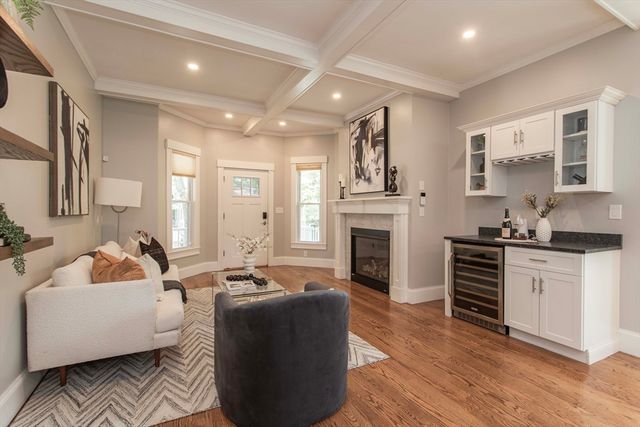 40 Harvard Street 1, Somerville, MA 02143