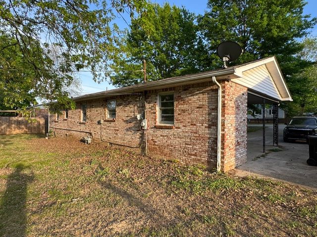 479 Carman Ave, New Johnsonville, TN 37134